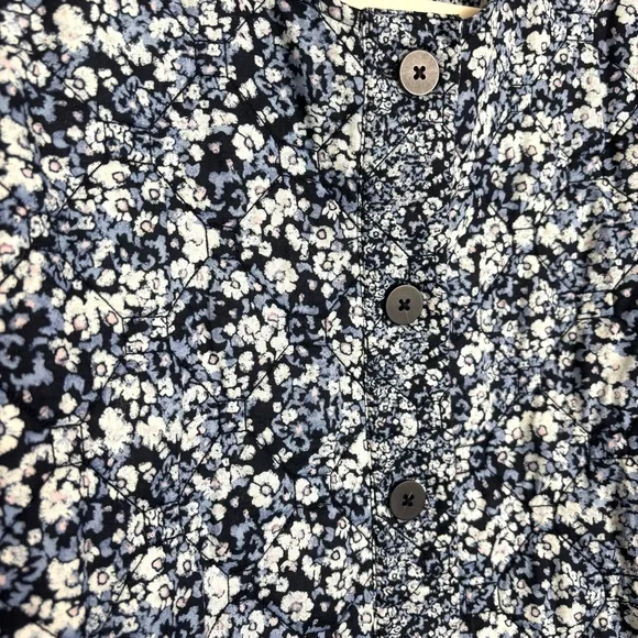 J. Jill Blue Floral Cotton Quilted Button Front Jacket Women’s Medium Cozy Artsy - Picture 2 of 9